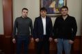Сегодня первый заместитель главы г. Махачкалы Магомедали Саидов встретился с Исламом Османовым и Владиславом Шкарупой, которые в ближайшие дни отправятся в зону специальной военной операции