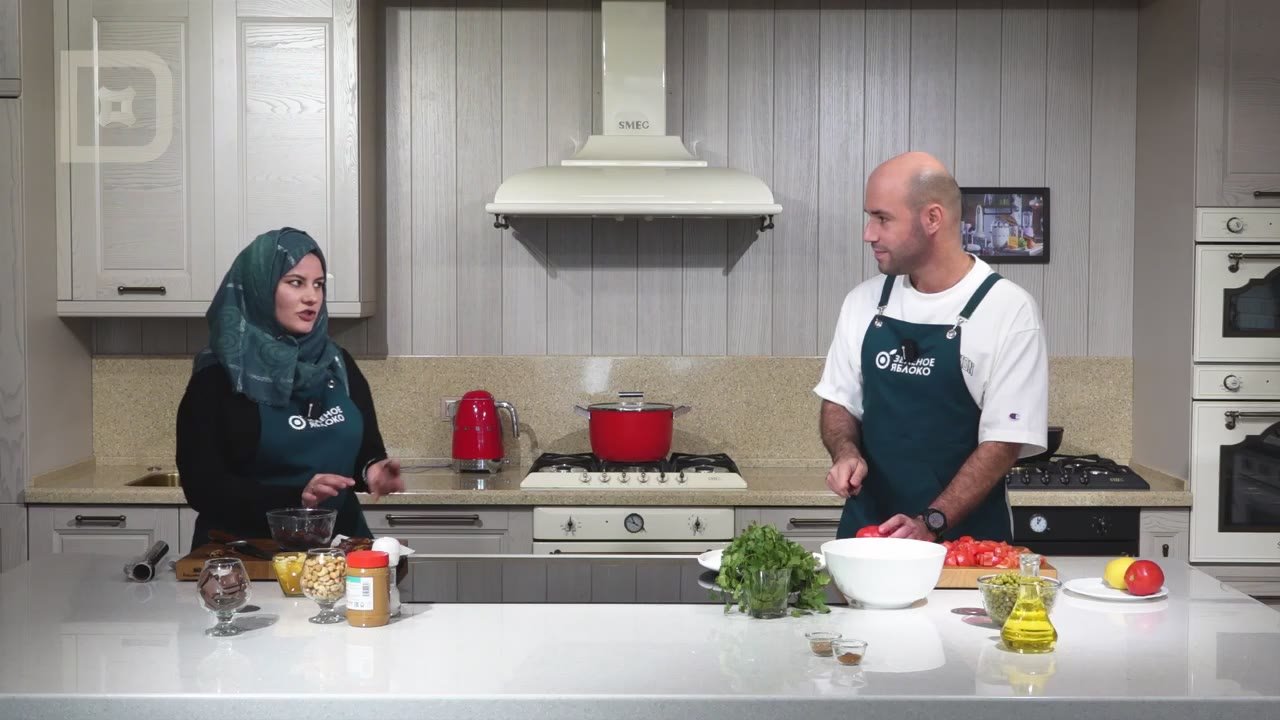 В новом выпуске программы «Время есть» вас ждет встреча с Тимуром Гасаналиевым — тренером личностного роста и вегетарианцем с необычной историей