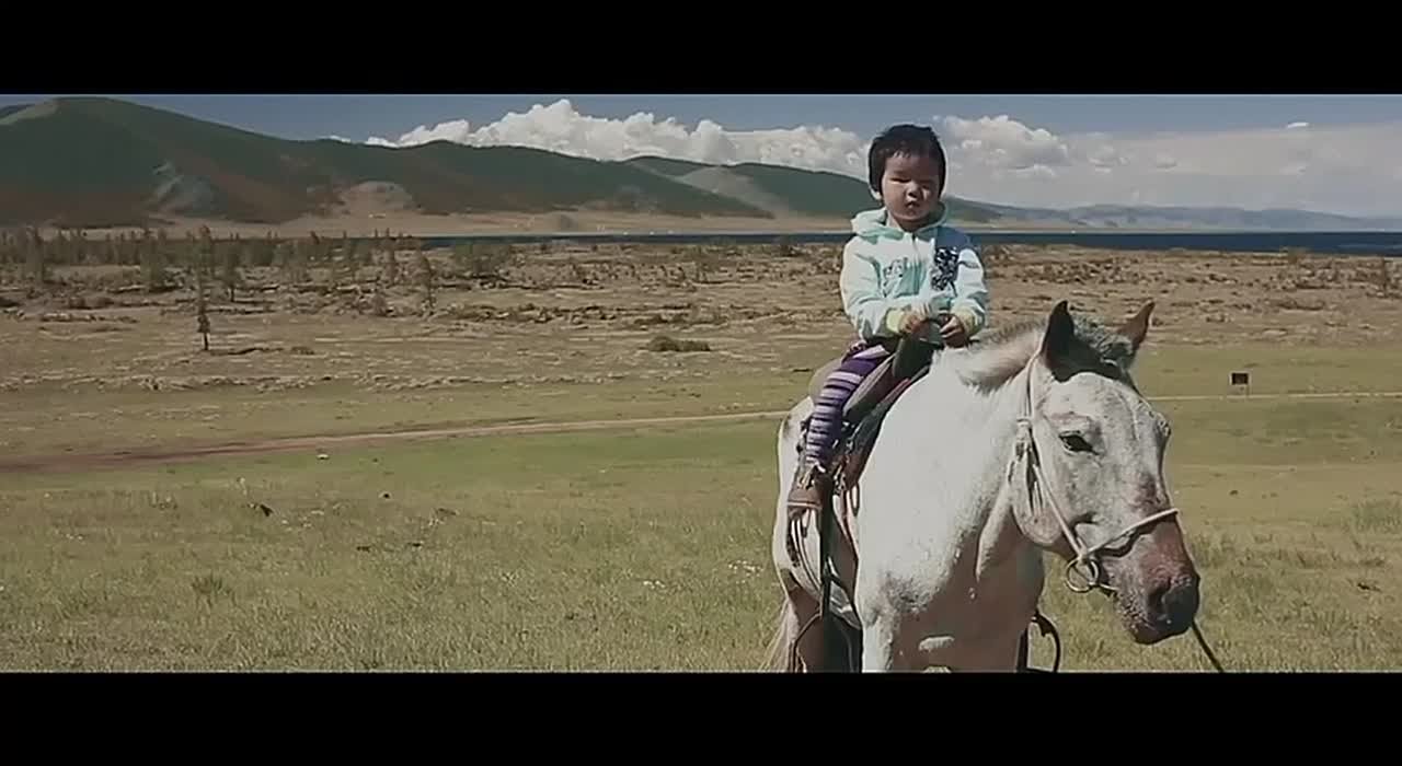 Эмилия Шахабутиновна: Дорогие мамы!. Этот праздник — дань уважения вашему бесконечному труду, мудрости и терпению