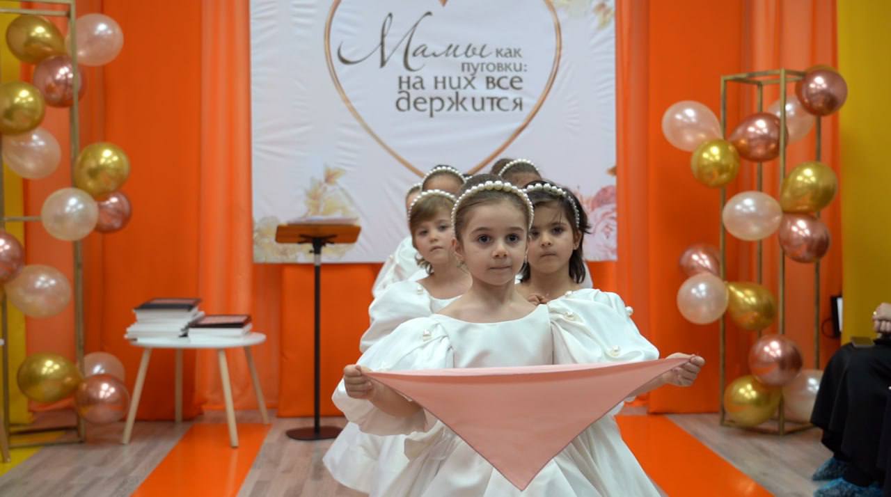 Поздравления с Днем матери прозвучали в детском саду Хасавюрта Поздравления с Днем матери прозвучали в детском саду Хасавюрта