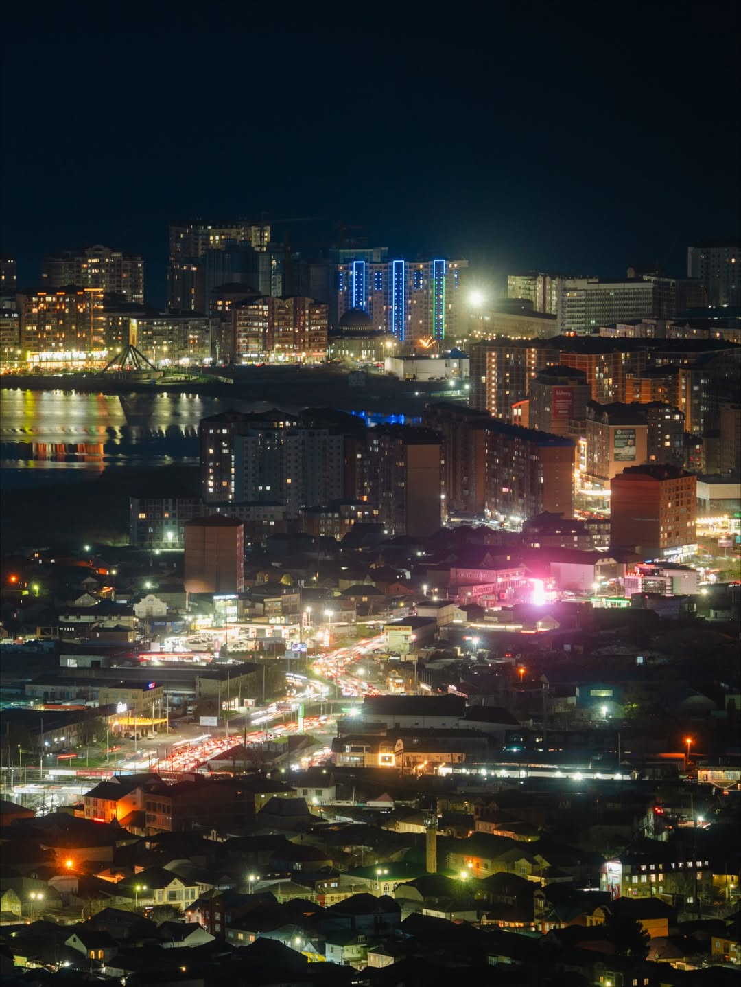 Ночная Махачкала в объективе Магомеда Шапиева Ночная Махачкала в объективе Магомеда Шапиева