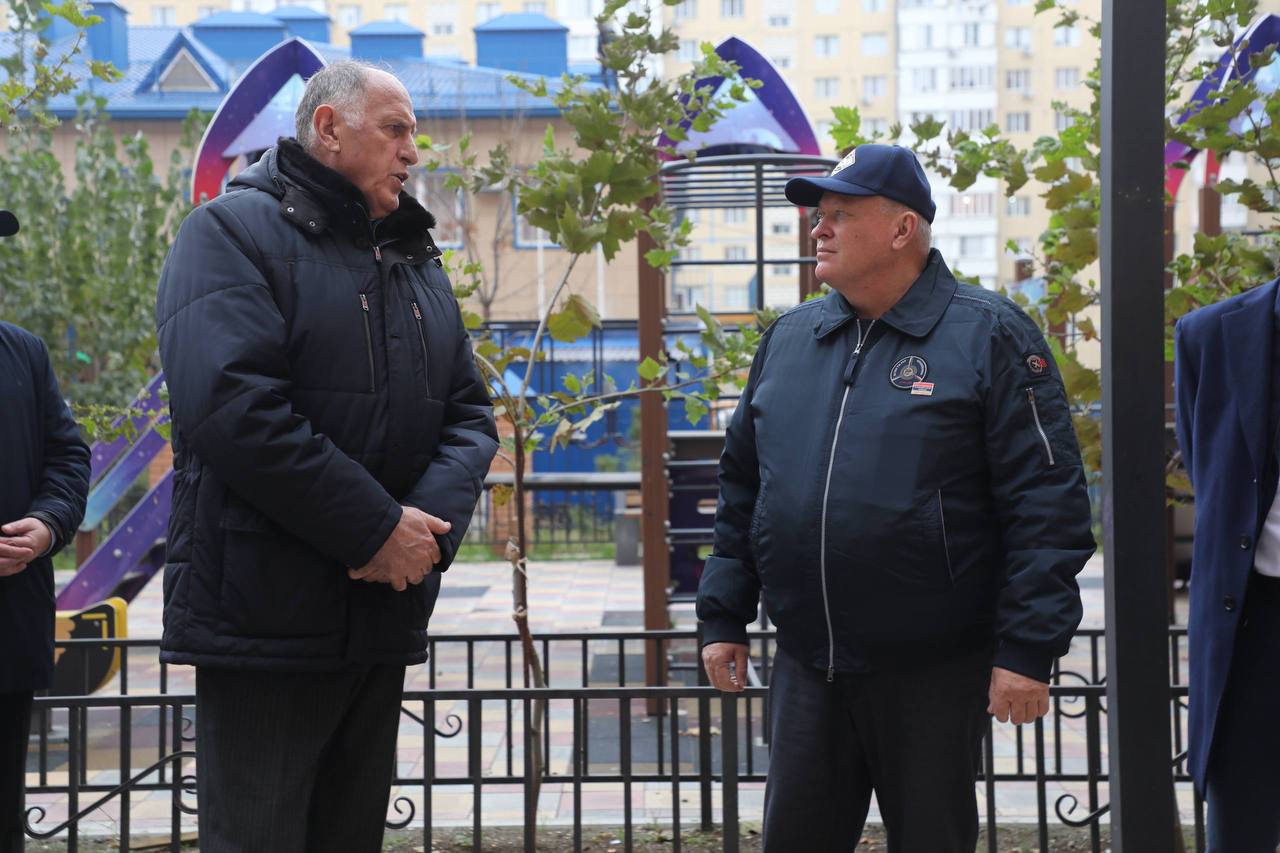 В пострадавшем при атаке БПЛА доме оперативно проведут восстановительные работы В пострадавшем при атаке БПЛА доме оперативно проведут восстановительные работы