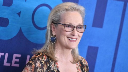 Седые волосы — это красиво: простые правила ухода за серебристой шевелюрой