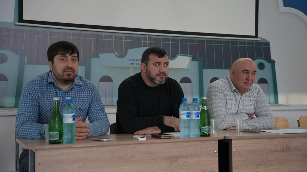 В Хасавюрте состоялось мероприятие по профилактике терроризма и экстремизма среди учащихся духовных образовательных организаций