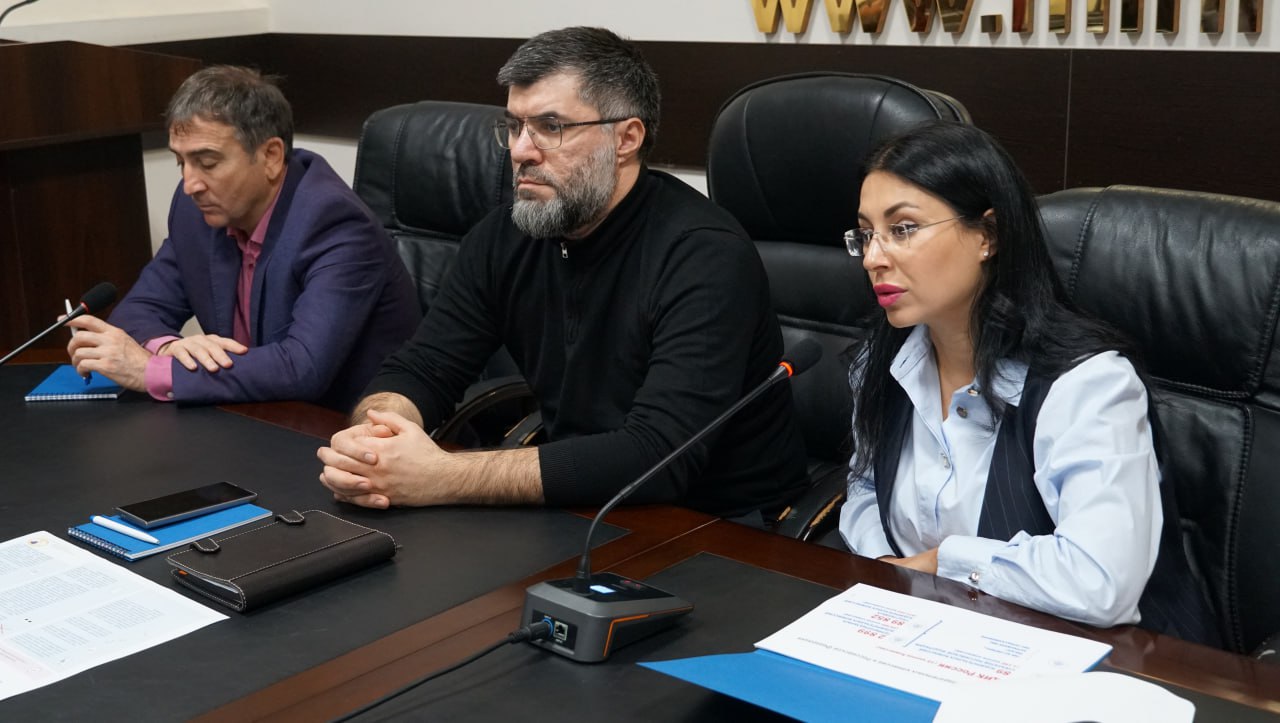 В Избиркоме Дагестана рассказали студентам ДГУНХ о современных выборах