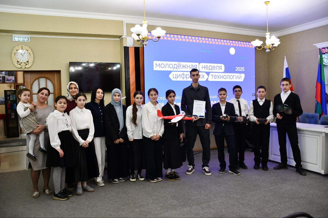 В Центральной модельной библиотеке прошел мастер-класс по робототехнике и сенсорике В Центральной модельной библиотеке прошел мастер-класс по робототехнике и сенсорике