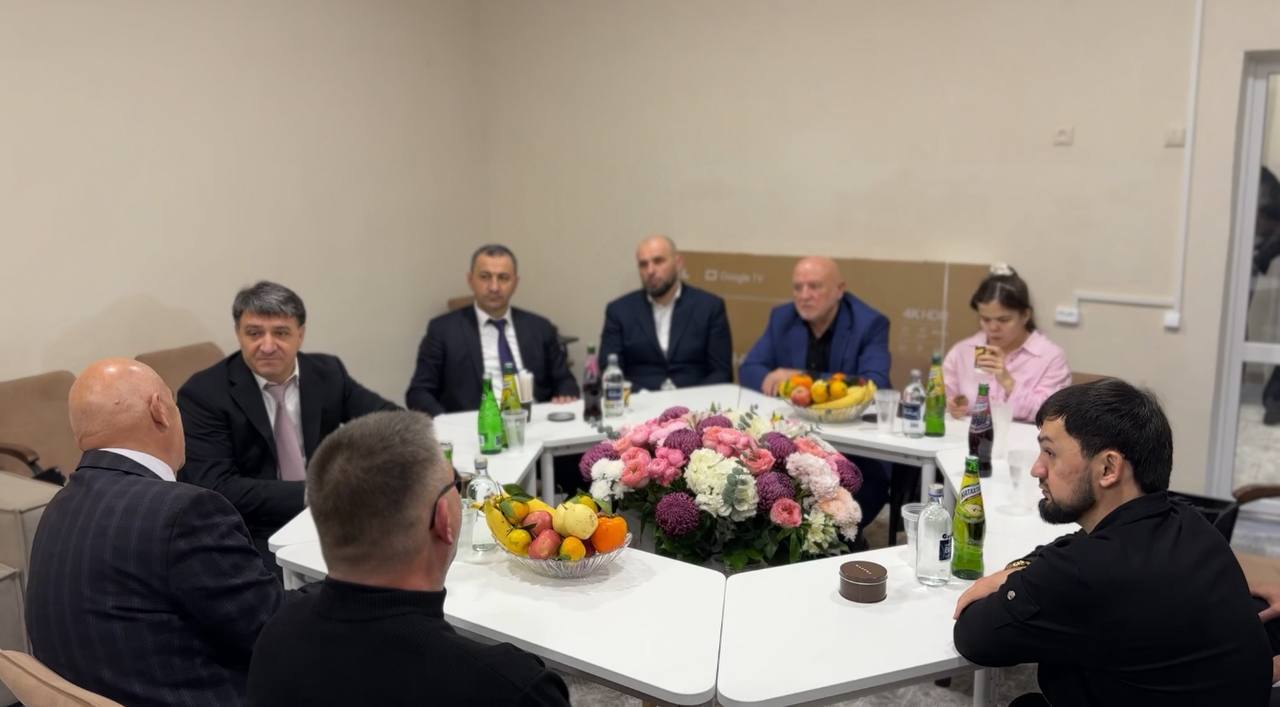 Джамбулат Салавов: Дорогие махачкалинцы!. . 3 декабря во всём мире отмечается Международный день посвященный людям с ограниченными возможностями здоровья – важная дата, которая напоминает нам о необходимости заботы... Джамбулат Салавов: Дорогие махачкалинцы!. . 3 декабря во всём мире отмечается Международный день посвященный людям с ограниченными возможностями здоровья – важная дата, которая напоминает нам о необходимости заботы...