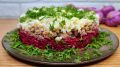 Свекольный салат с консервами: быстро, вкусно и эффектно