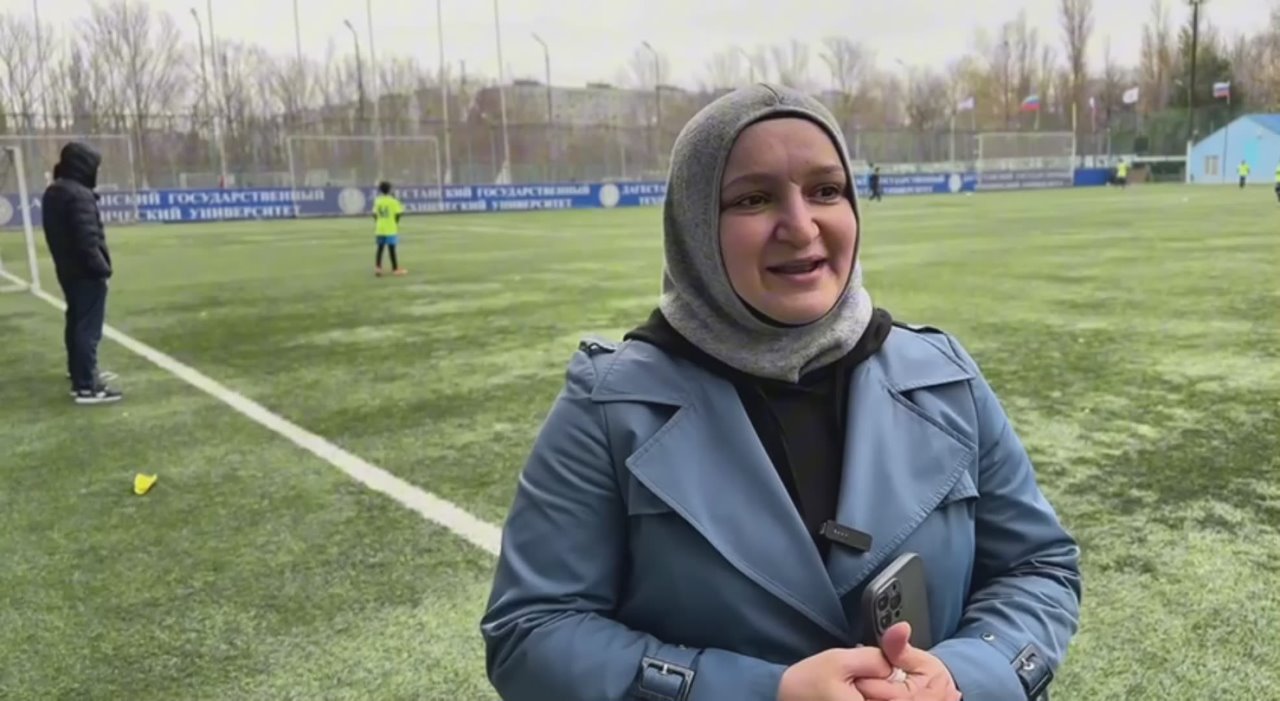 В Дагестане началось открытое зимнее первенство юных футболистов