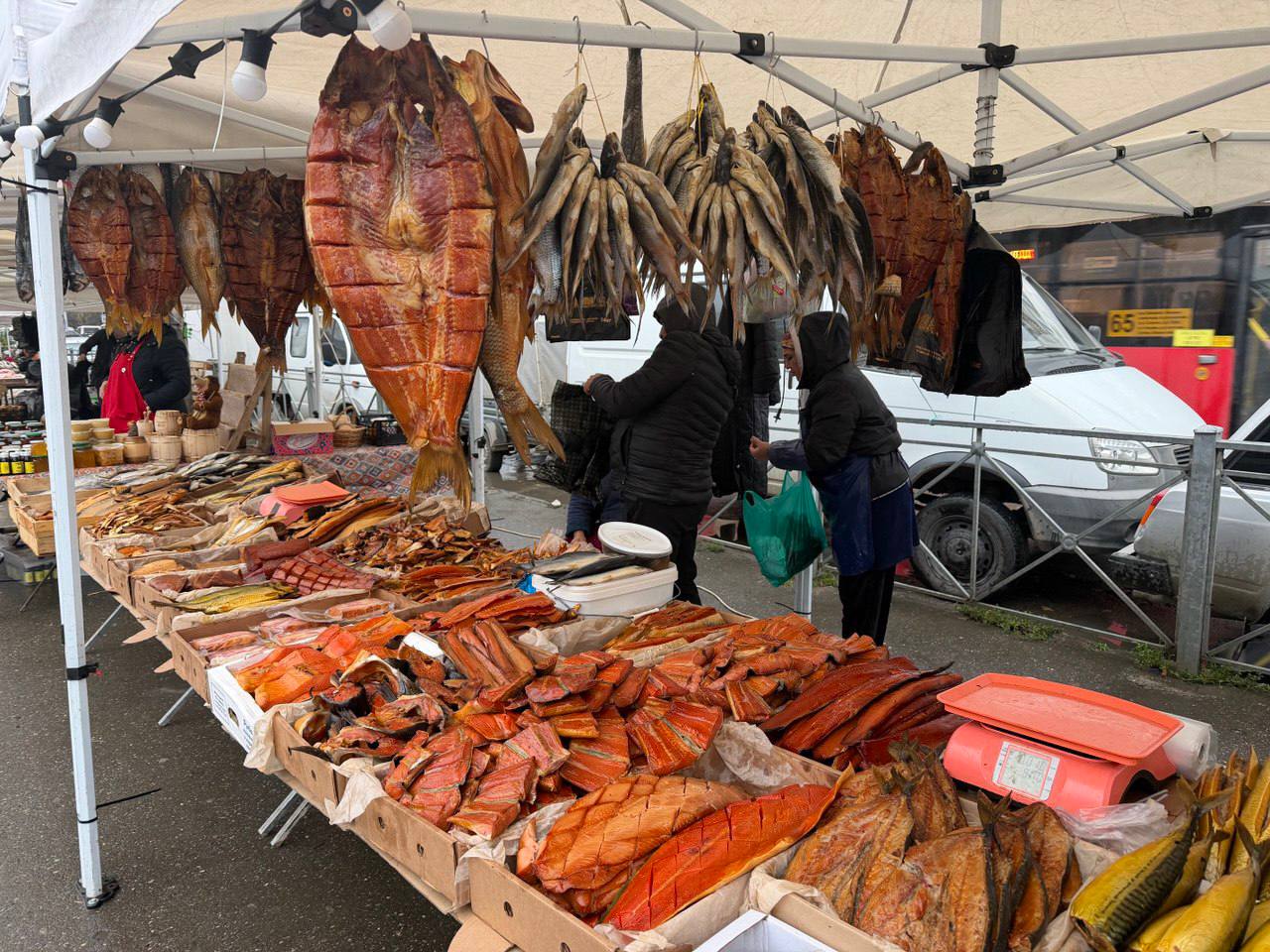 В Махачкале стартовала рыбная и сельскохозяйственная ярмарка В Махачкале стартовала рыбная и сельскохозяйственная ярмарка