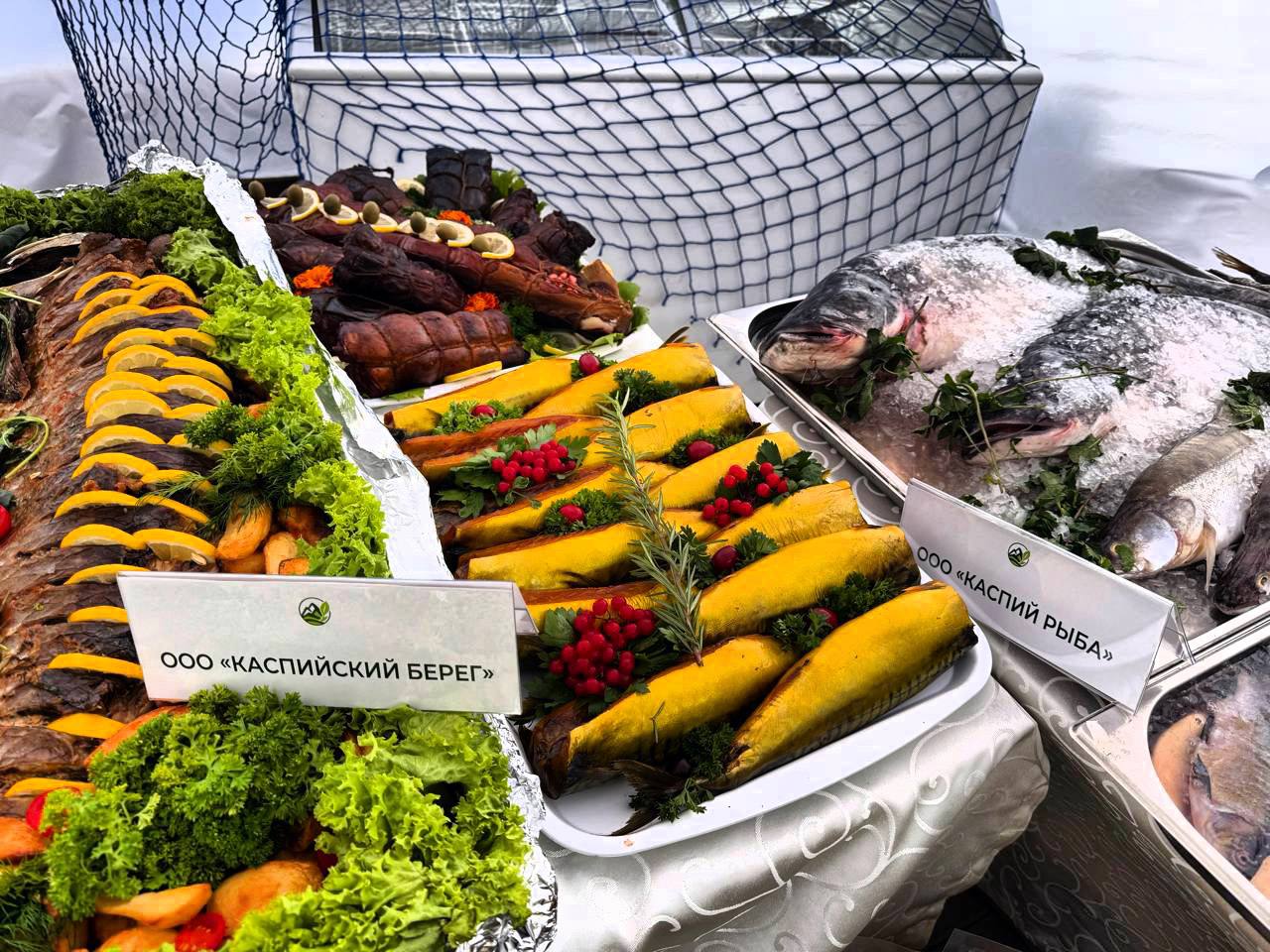 В Махачкале проходит рыбная и сельскохозяйственная ярмарка В Махачкале проходит рыбная и сельскохозяйственная ярмарка