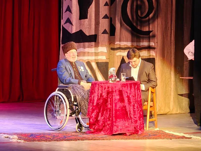 80 лет жизни, из них 60 — на сцене 80 лет жизни, из них 60 — на сцене