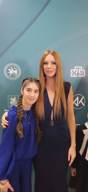 Юная вокалистка из Дагестана стала участницей фестиваля детского творчества «Добрая волна»