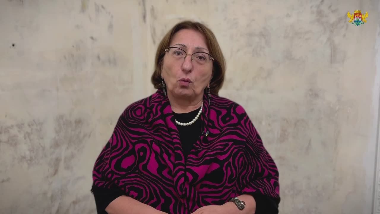 Глава Махачкалы Джамбулат Салавов поручил восстановить кровлю дома №35 по ул. М. Гаджиева после незаконной надстройки