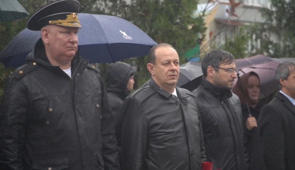 В Каспийске отметили День Героев Отечества В Каспийске отметили День Героев Отечества