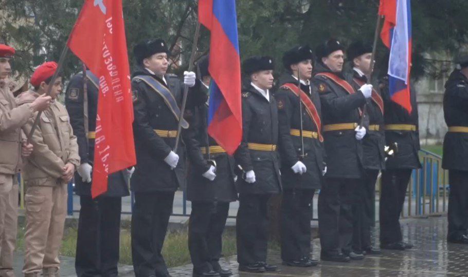 В Каспийске отметили День Героев Отечества В Каспийске отметили День Героев Отечества