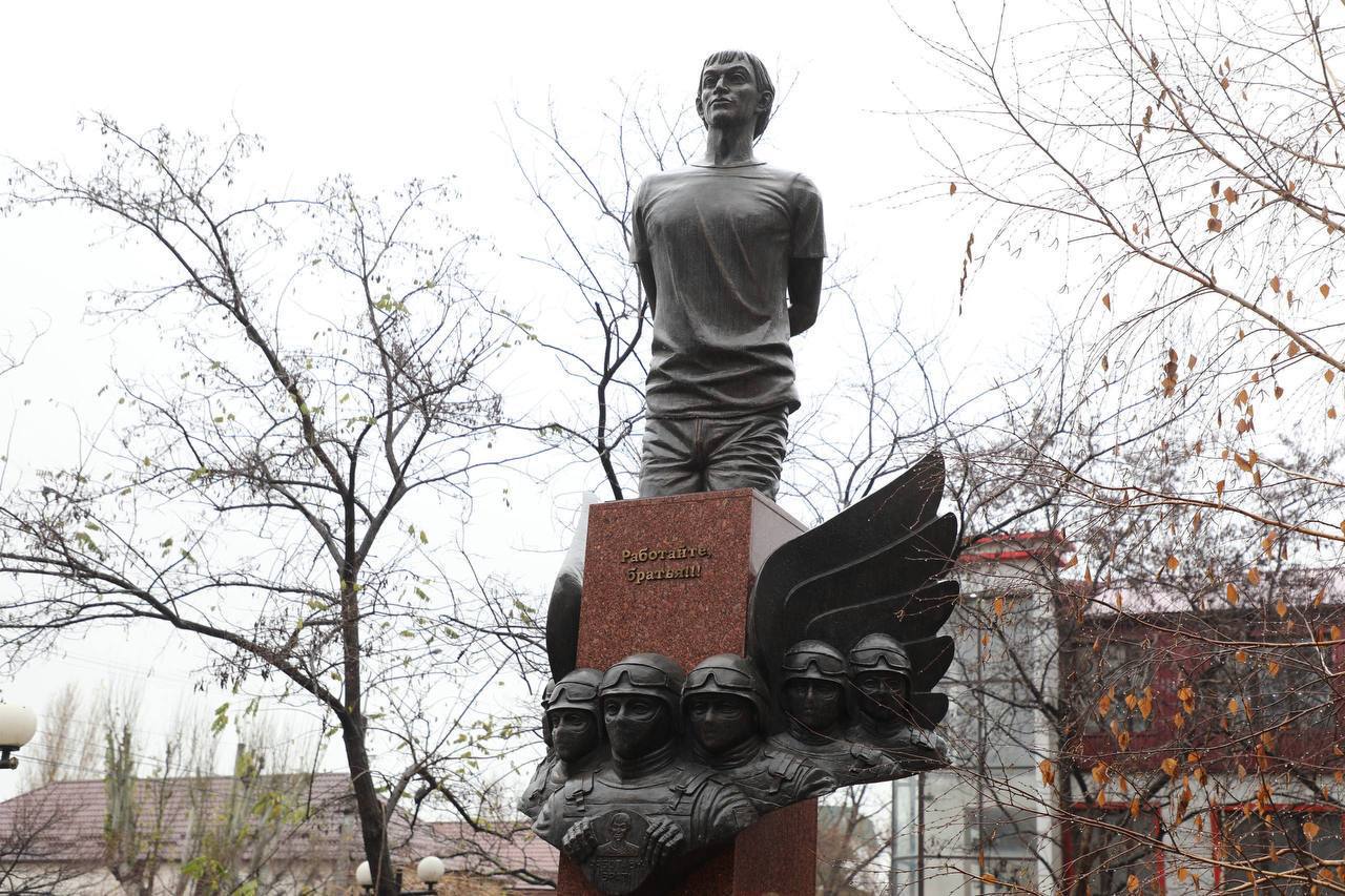 Дорогие земляки! Поздравляю вас с Днём Героев Отечества!