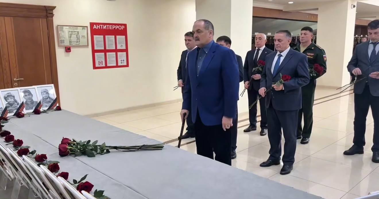 Глава Дагестана Сергей Меликов провёл встречу с членами семей дагестанцев, погибших при исполнении воинского долга в ходе специальной военной операции