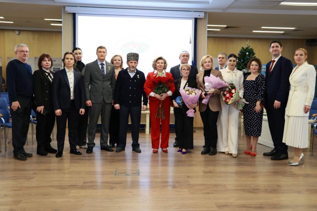 10 декабря, в Международный День прав человека, прошла церемония награждения медалью Уполномоченного по правам человека в Российской Федерации Татьяны Москальковой «Спешите делать добро» 10 декабря, в Международный День прав человека, прошла церемония награждения медалью Уполномоченного по правам человека в Российской Федерации Татьяны Москальковой «Спешите делать добро»
