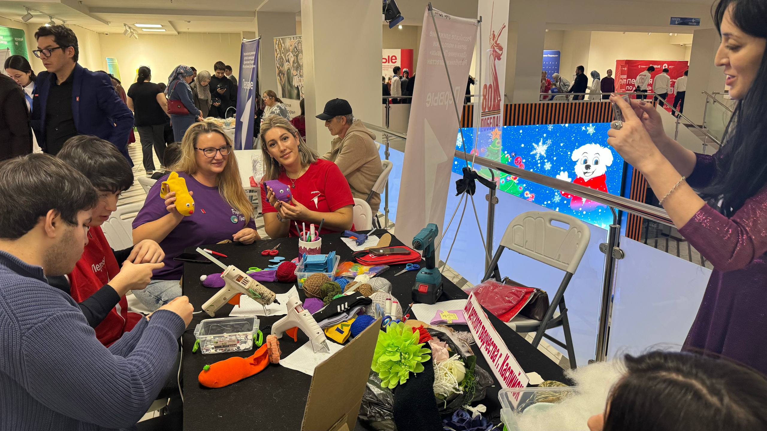 На региональной конференции наставники вместе с талантливыми учениками из ДШИ, ДХШ и ДДТ представили яркие и вдохновляющие мастер-классы! На региональной конференции наставники вместе с талантливыми учениками из ДШИ, ДХШ и ДДТ представили яркие и вдохновляющие мастер-классы!