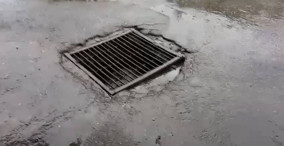 В Махачкале определили 17 участков на сетях ливневой канализации, на которых во время дождей могут возникнуть проблемы