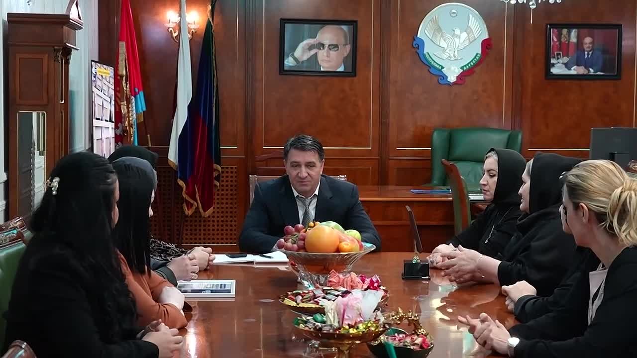 Джамбулат Салавов: Ассаламу алейкум, добрый вечер, уважаемые махачкалинцы!