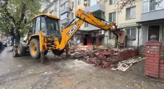 Около 80 капитальных объектов снесли в Махачкале за последние два месяца