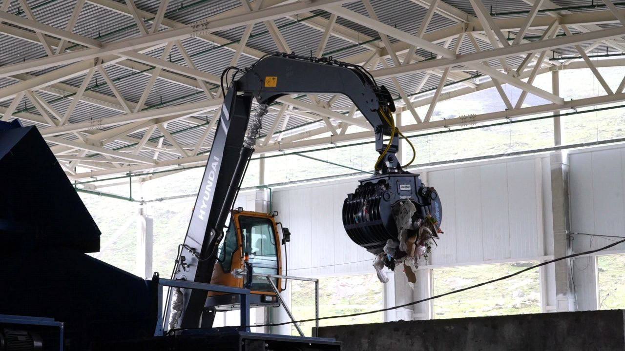 Пуско- наладочные работы проходят сегодня на мусоросортировочном комплексе на окраине Махачкалы Пуско- наладочные работы проходят сегодня на мусоросортировочном комплексе на окраине Махачкалы