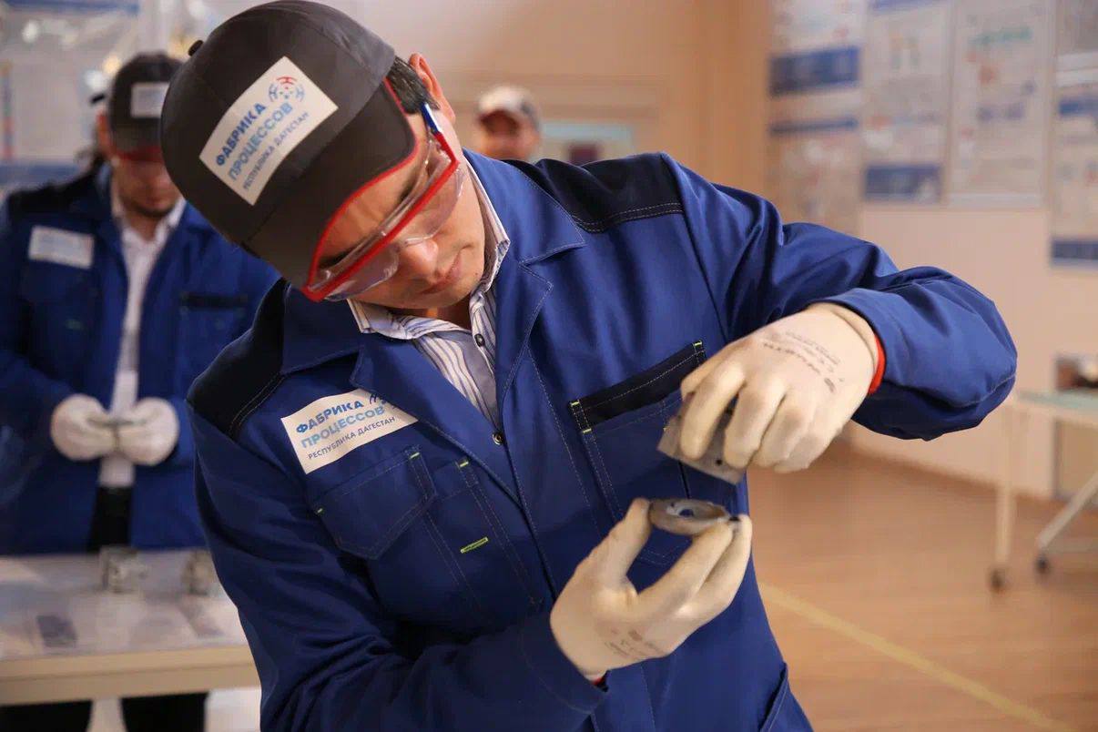 Сегодня вместе с коллективом Минэкономразвития РД посетил практический тренинг на базе «Фабрики процессов» Сегодня вместе с коллективом Минэкономразвития РД посетил практический тренинг на базе «Фабрики процессов»