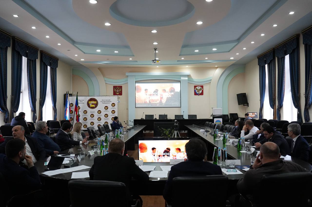 СТУДЕНЧЕСКИЙ СПОРТ — В ФОКУСЕ ВНИМАНИЯ СТУДЕНЧЕСКИЙ СПОРТ — В ФОКУСЕ ВНИМАНИЯ