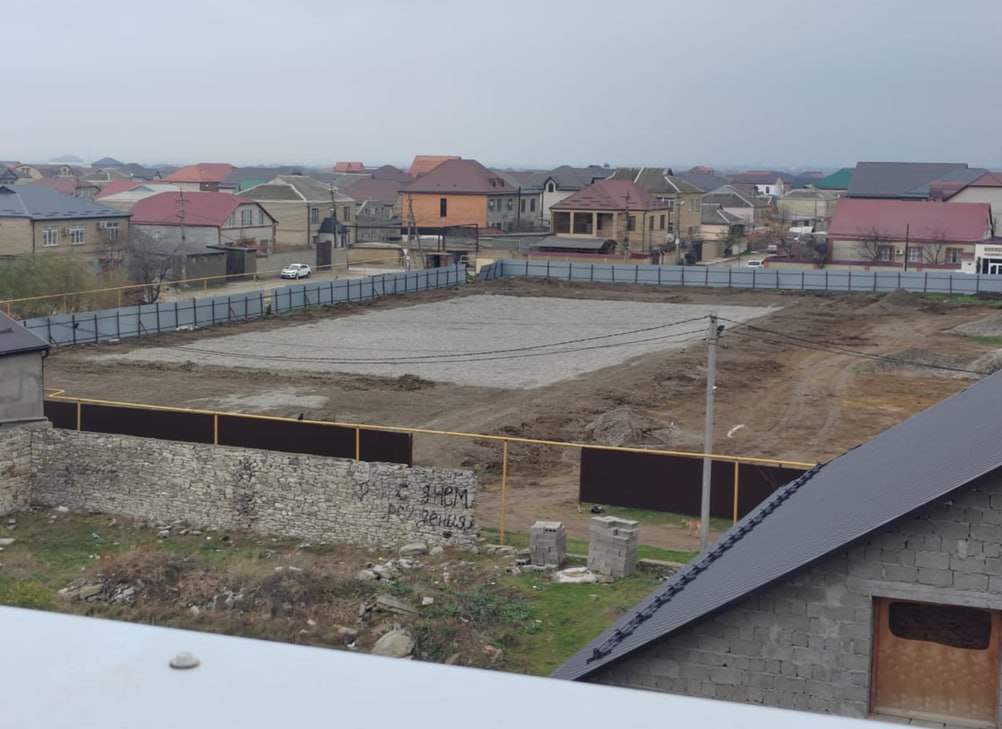 Утро, суббота, декабрь. Идеальнее момента узнать о том, на какой стадии строительство еще одной новой школы в Махачкале, не найти Утро, суббота, декабрь. Идеальнее момента узнать о том, на какой стадии строительство еще одной новой школы в Махачкале, не найти