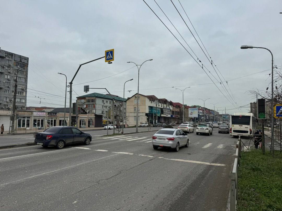 На проспекте Акушинского в Махачкале восстановили работу светофора