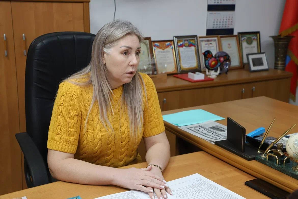 В ходе рабочего визита в Кизляр министр культуры провела личный прием граждан В ходе рабочего визита в Кизляр министр культуры провела личный прием граждан