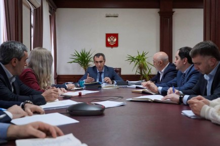 Под руководством Заура Эминова прошла еженедельная планёрка