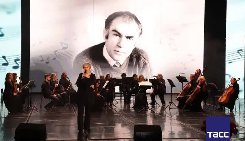 ������������� �����, ����������� 90-������� ������ ����������� ���������� � ����������� ����������� ������� �������, ������ � ���� �������� �������������� ������ � ���������