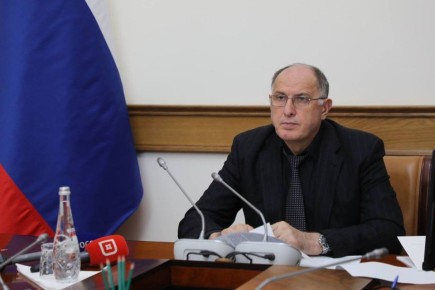 Абдулмуслим Абдулмуслимов встретился с руководителями хлебопекарных предприятий