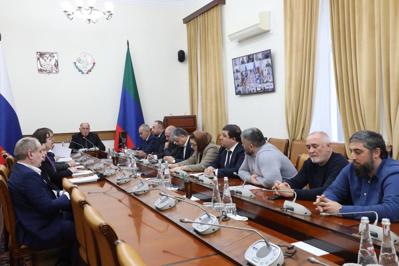 Абдулмуслим Абдулмуслимов обозначил задачи по обеспечению продовольственной безопасности Абдулмуслим Абдулмуслимов обозначил задачи по обеспечению продовольственной безопасности