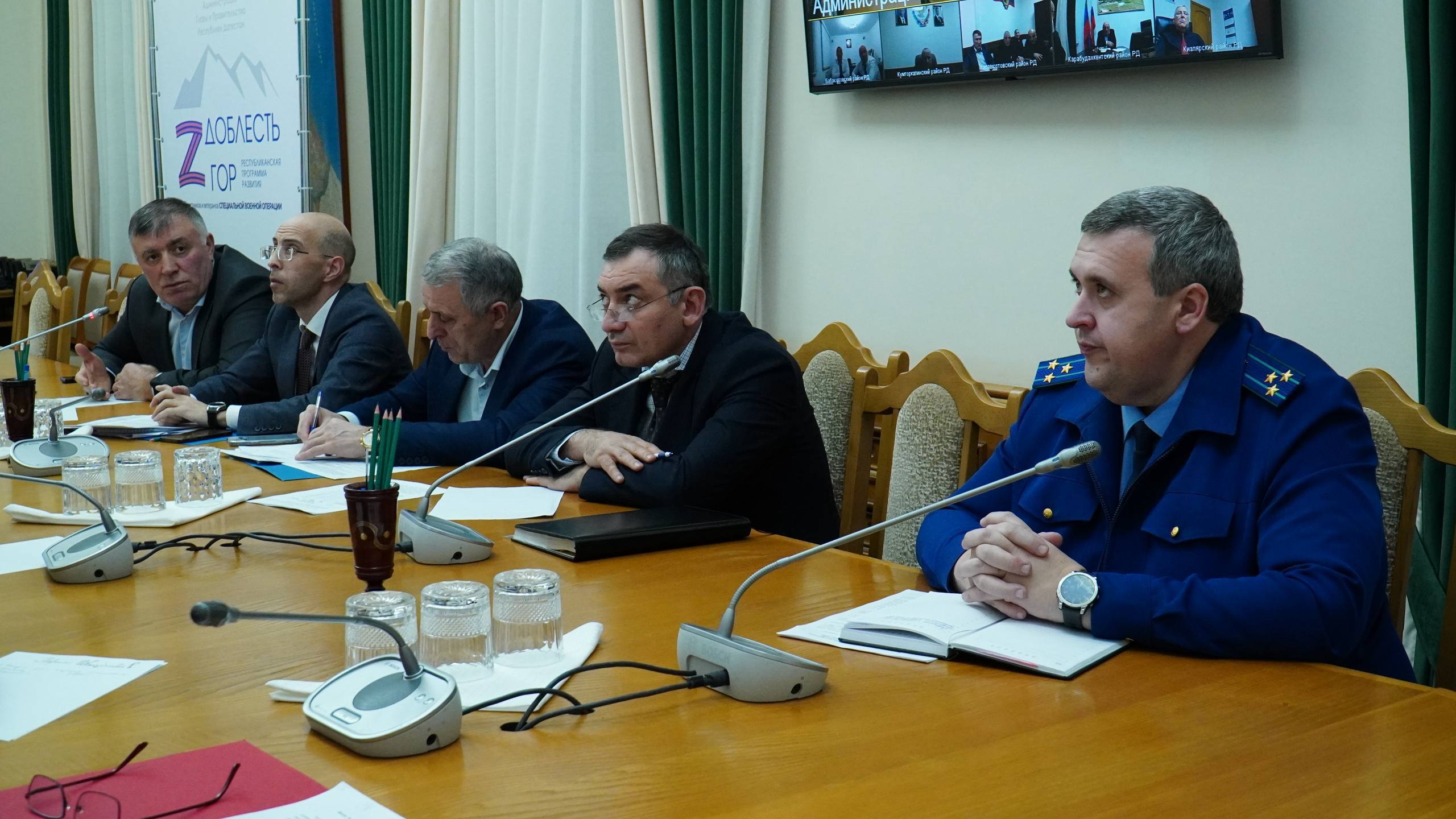 В Дагестане установлены 9 км «электропастухов» для повышения безопасности движения возле железных дорог В Дагестане установлены 9 км «электропастухов» для повышения безопасности движения возле железных дорог