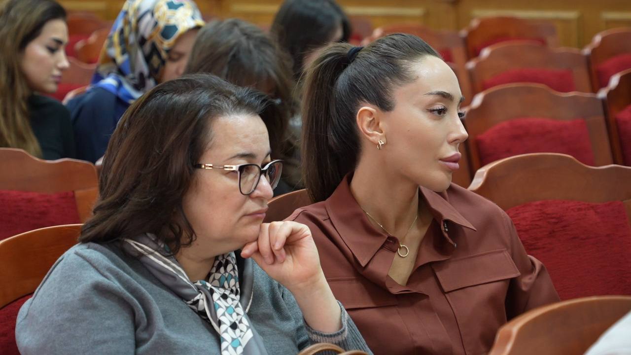 В администрации г. Махачкалы провели заседание по вопросам неформальной занятости В администрации г. Махачкалы провели заседание по вопросам неформальной занятости