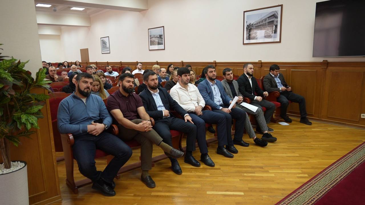 В администрации г. Махачкалы провели заседание по вопросам неформальной занятости В администрации г. Махачкалы провели заседание по вопросам неформальной занятости