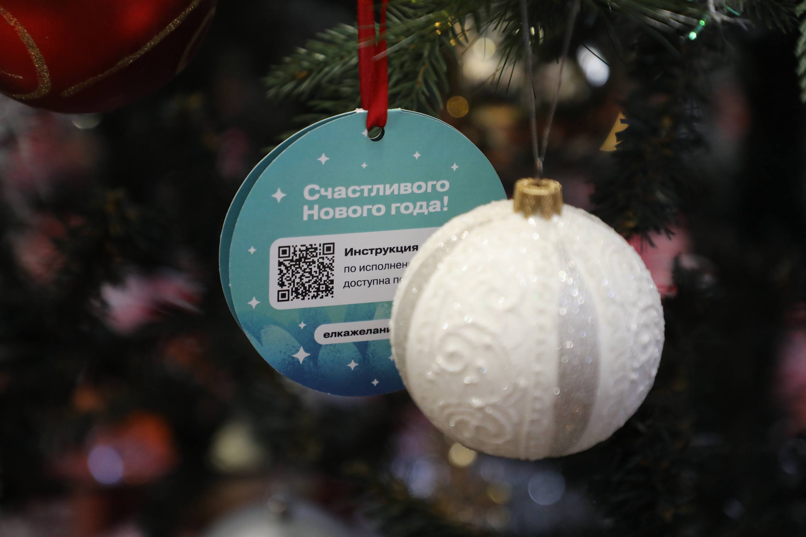 В преддверии новогодних праздников Магомед Тагиров принял участие в акции «Свет надежды» В преддверии новогодних праздников Магомед Тагиров принял участие в акции «Свет надежды»