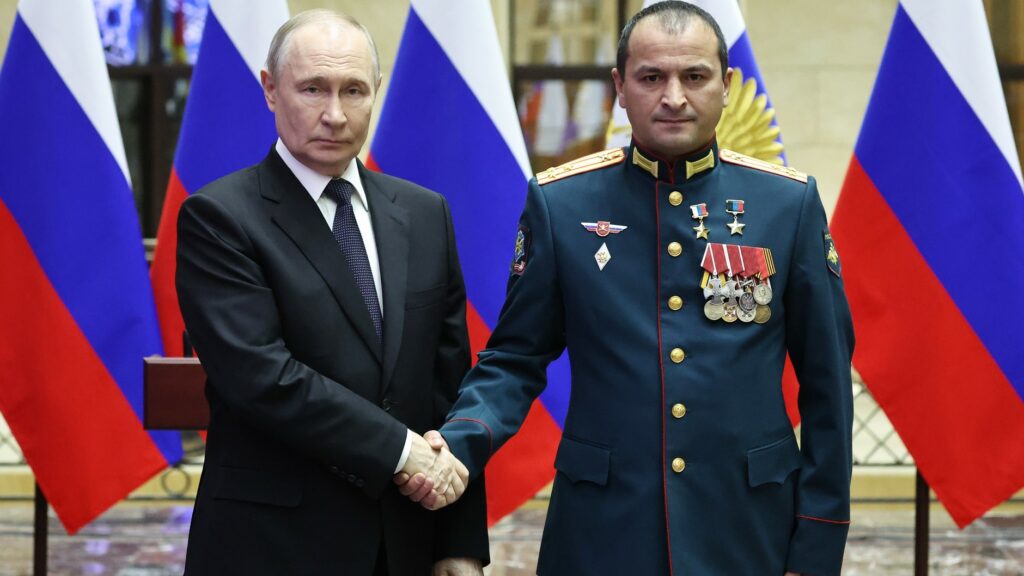 Совсем недавно мы с гордостью говорили о том, что 17 дагестанцев уже удостоены высокого звания Героя России за время проведения СВО