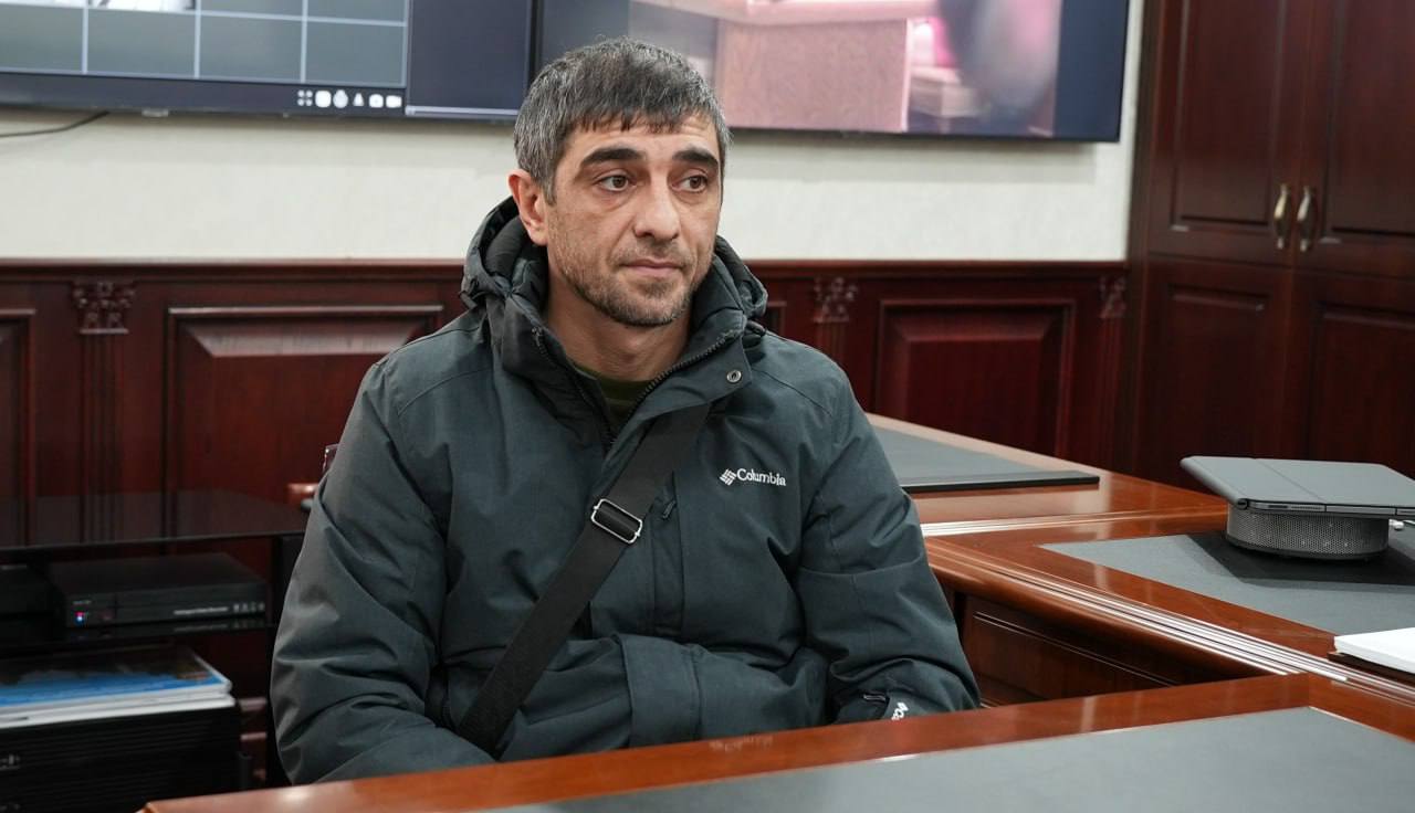 Глава Хасавюрта Корголи Корголиев встретился с участником СВО Анзором Абучевым Глава Хасавюрта Корголи Корголиев встретился с участником СВО Анзором Абучевым