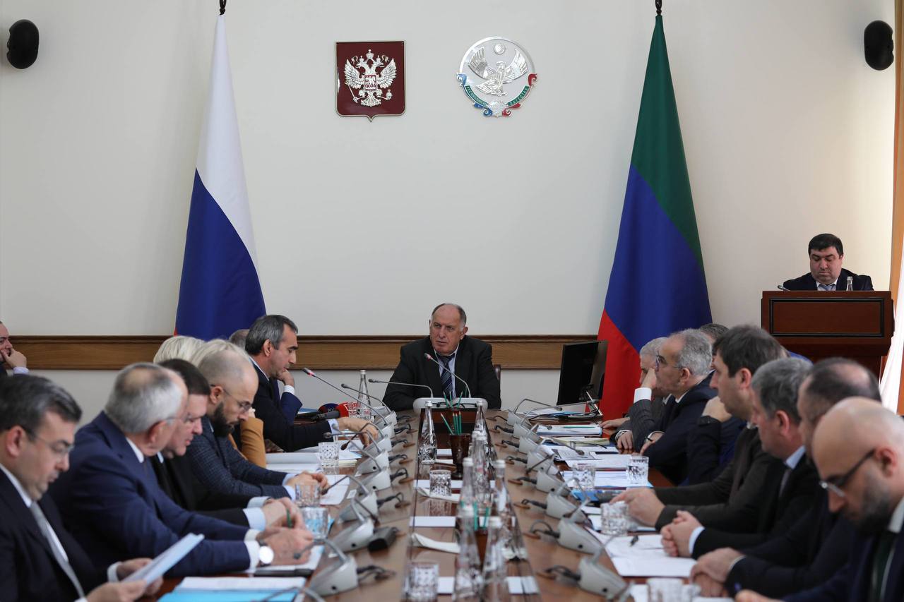 Абдулмуслим Абдулмуслимов:«Виноградарство остается бюджетообразующим экономическим сектором агропромышленного комплекса Дагестана» Абдулмуслим Абдулмуслимов:«Виноградарство остается бюджетообразующим экономическим сектором агропромышленного комплекса Дагестана»