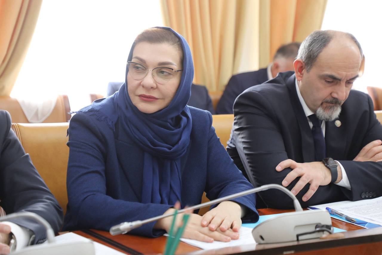 Абдулмуслим Абдулмуслимов провел заключительное в 2025 году заседание Правительства Дагестана Абдулмуслим Абдулмуслимов провел заключительное в 2025 году заседание Правительства Дагестана