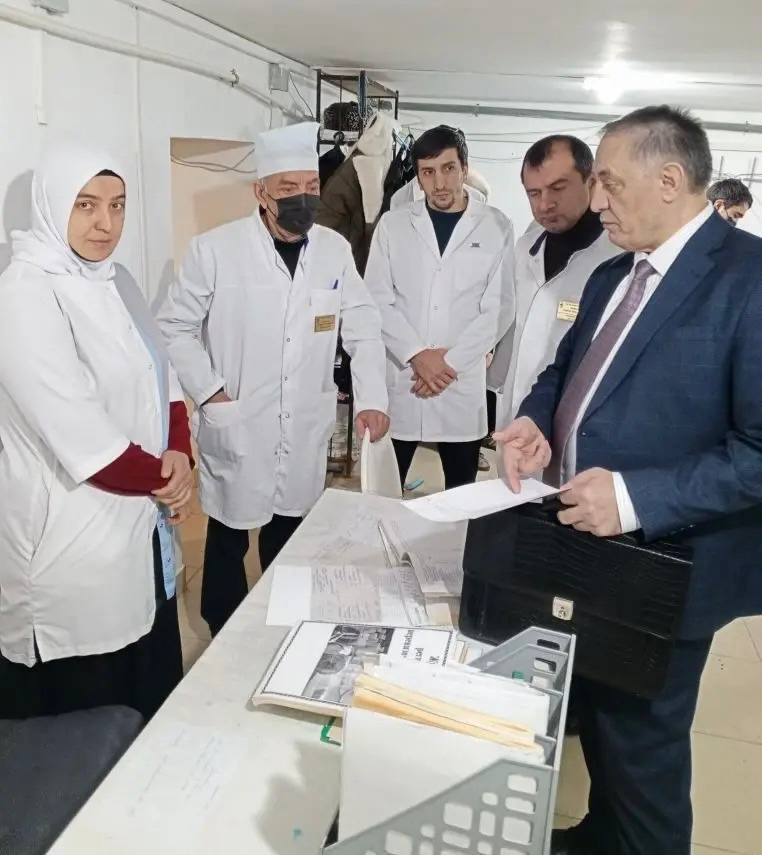 Абдурахман Махмудов оценил работу Кайтагской районной больницы
