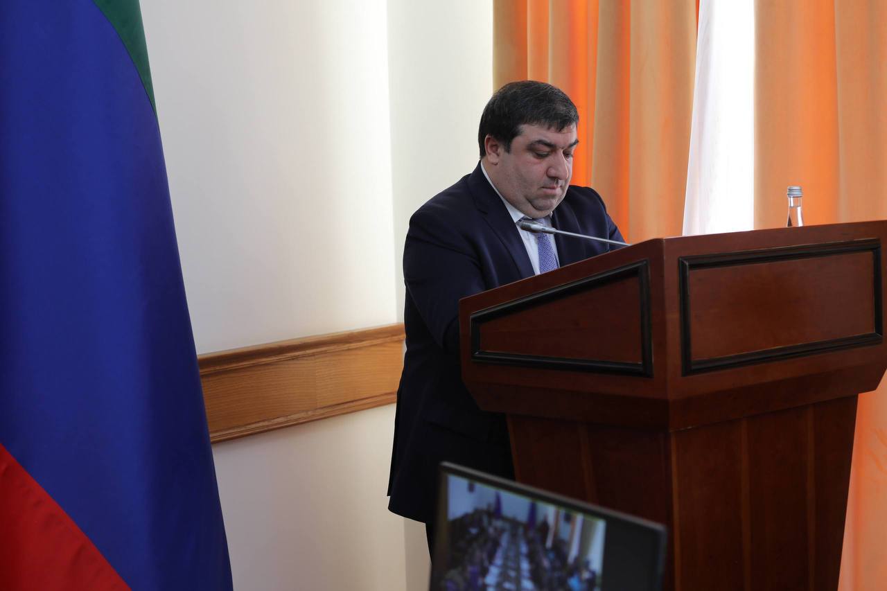 Абдулмуслим Абдулмуслимов:«Виноградарство остается бюджетообразующим экономическим сектором агропромышленного комплекса Дагестана» Абдулмуслим Абдулмуслимов:«Виноградарство остается бюджетообразующим экономическим сектором агропромышленного комплекса Дагестана»