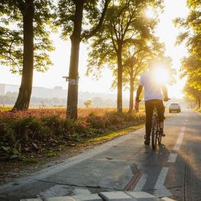 � �����������, 21 �������, � ��������� ��������� �������� ����� � ���������� �� ���� �����-���