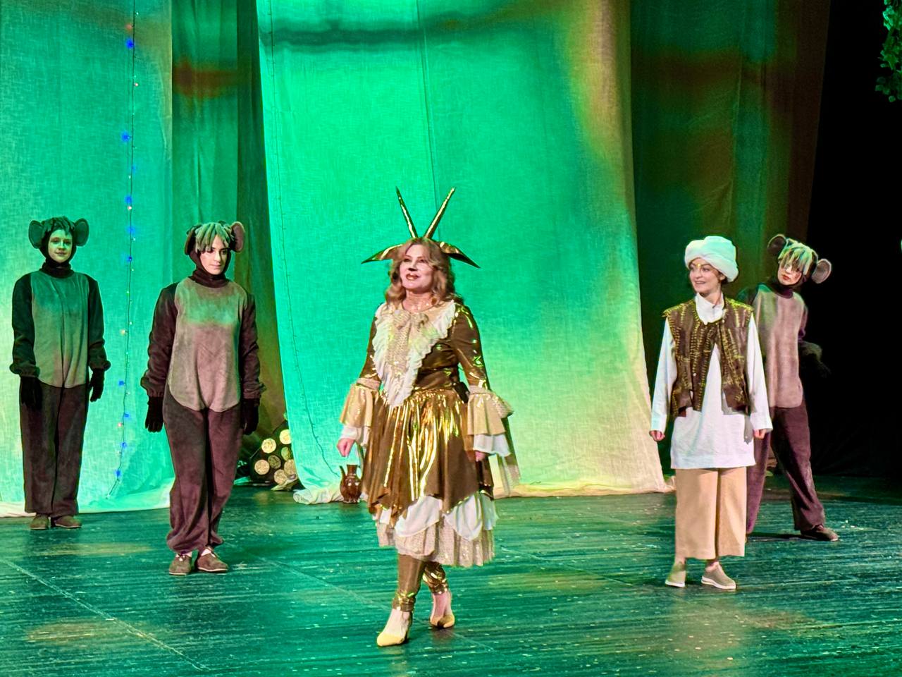 В Махачкале состоялась премьера яркого семейного мюзикла В Махачкале состоялась премьера яркого семейного мюзикла