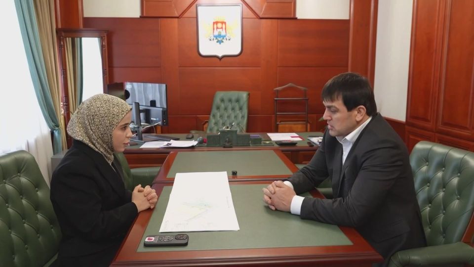 Встреча по благоустройству: во дворе дома №75 на ул. Лаптиева появятся детская площадка и доступная среда